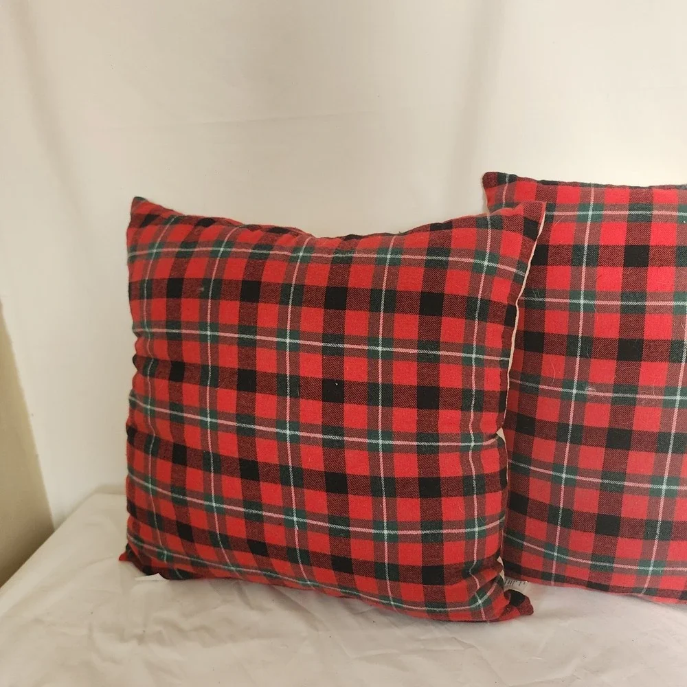 Set Of 2 Mickey Mouse Christmas Throw Pillows Santa Mrs Claus Brown Plaid Red
